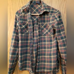 Very cute, ladies, soft, long sleeve plaid button up shirt. Size small